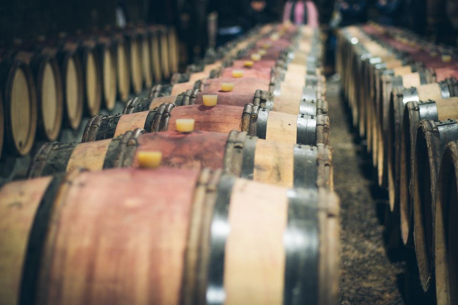 pexels-16547190-italian-riserva-minimum-aging-legal-docg 意大利 Riserva 法定最低陈年时长与产区法规对照